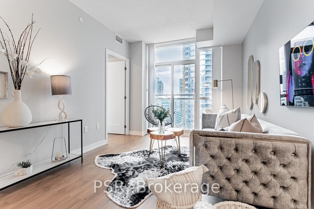 99 John Street Unit 2105 photo 13