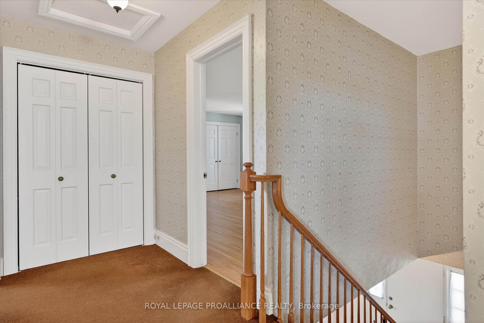 1285 Brealey Drive photo 21