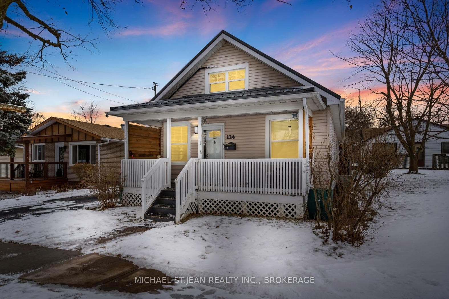 114 Davis Street photo 1