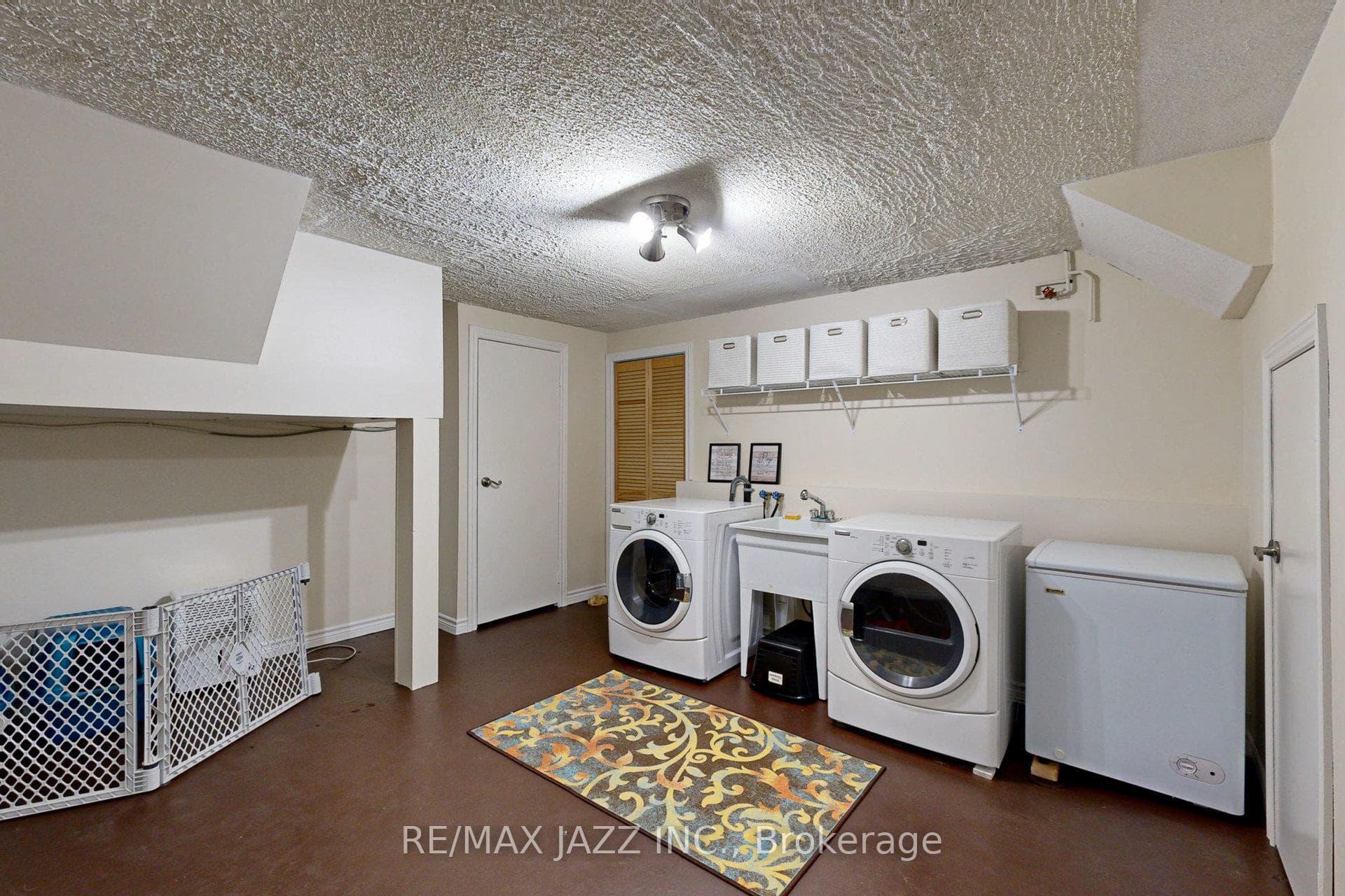888 Walnut Court photo 26