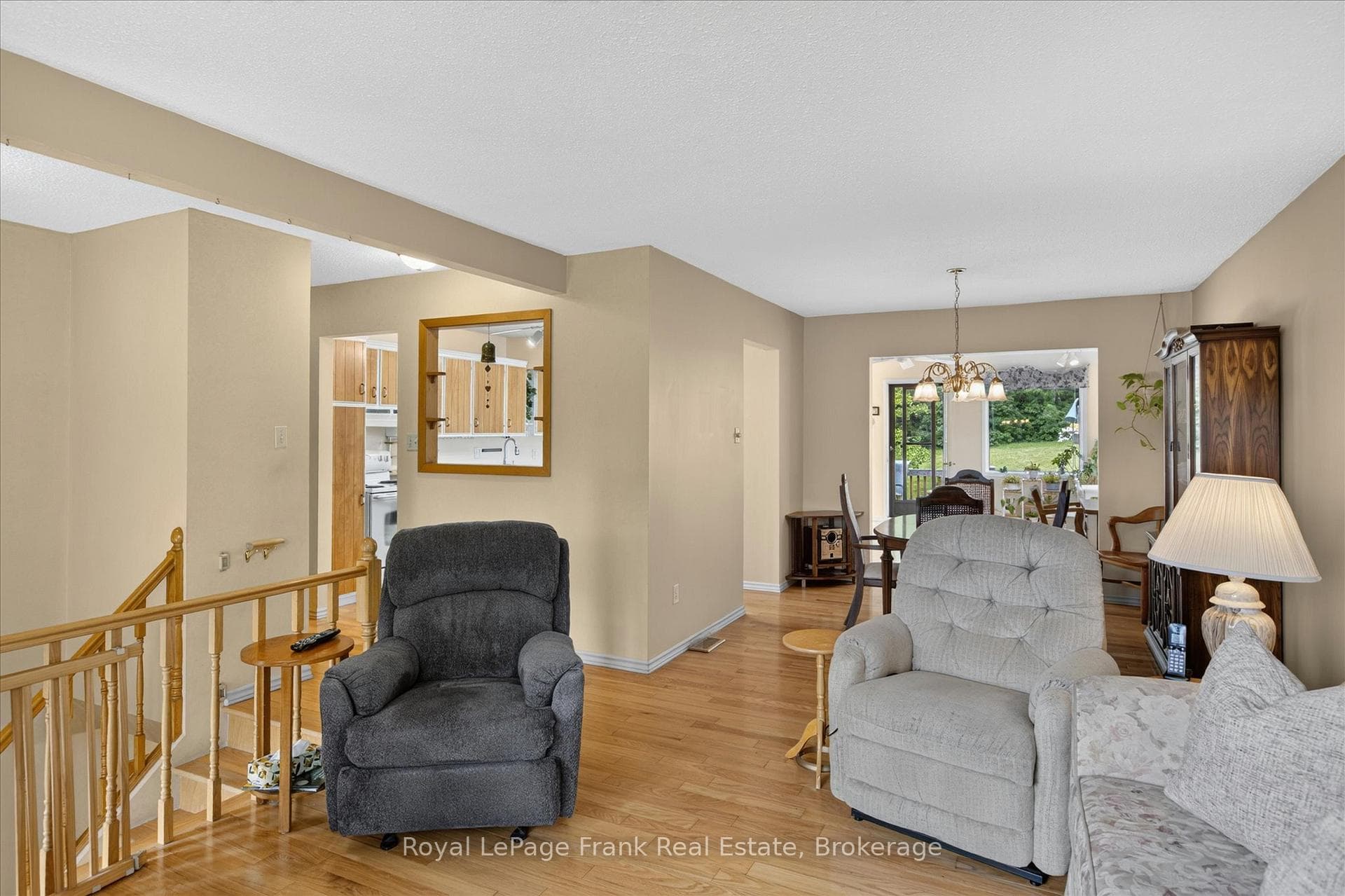 18 Redwood Court photo 7