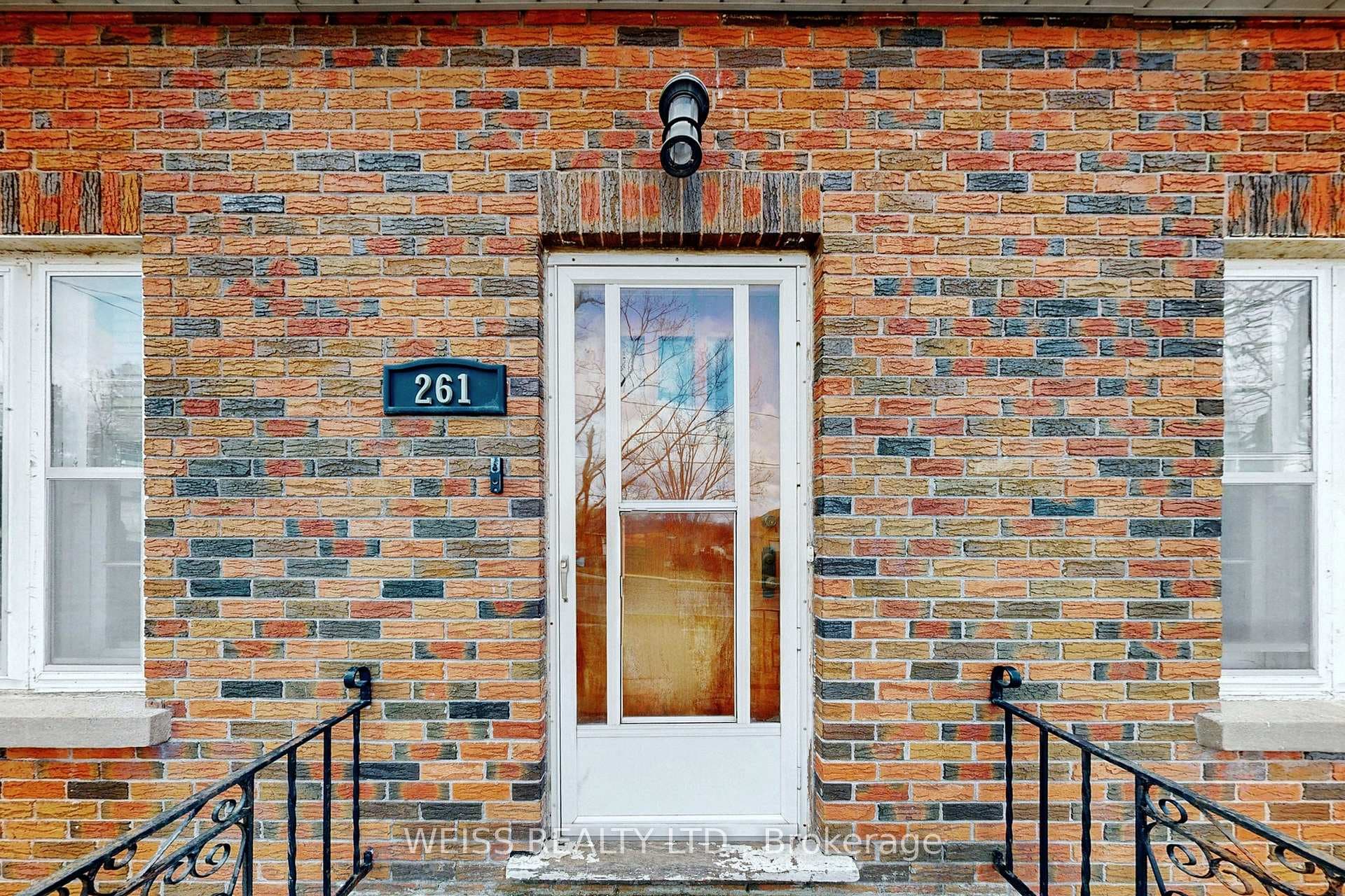 261 Wolsely Street photo 6