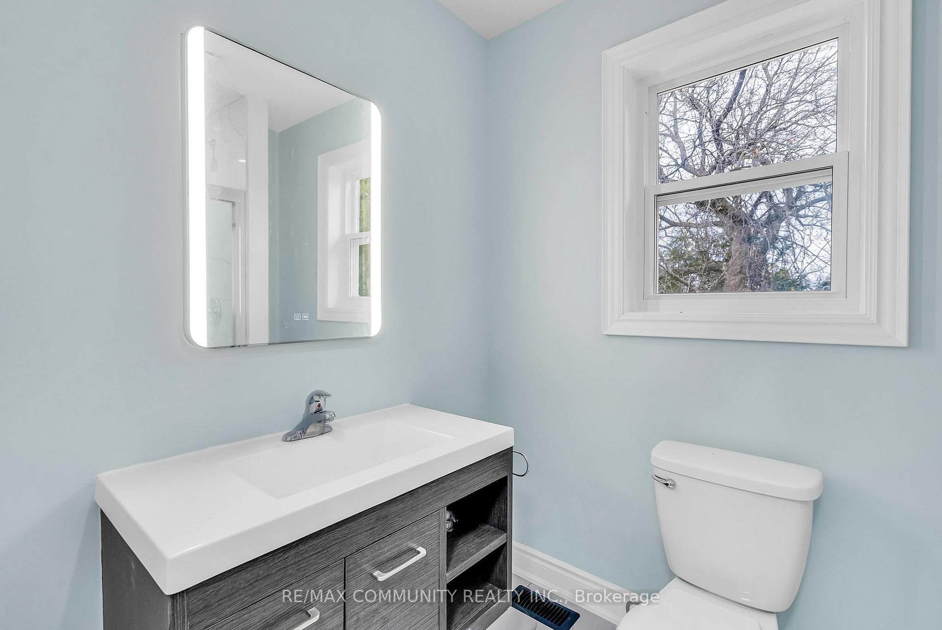 172 Burton Street photo 19