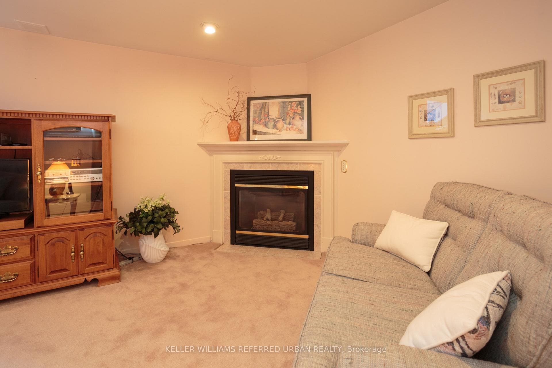 345 Moore Avenue photo 29