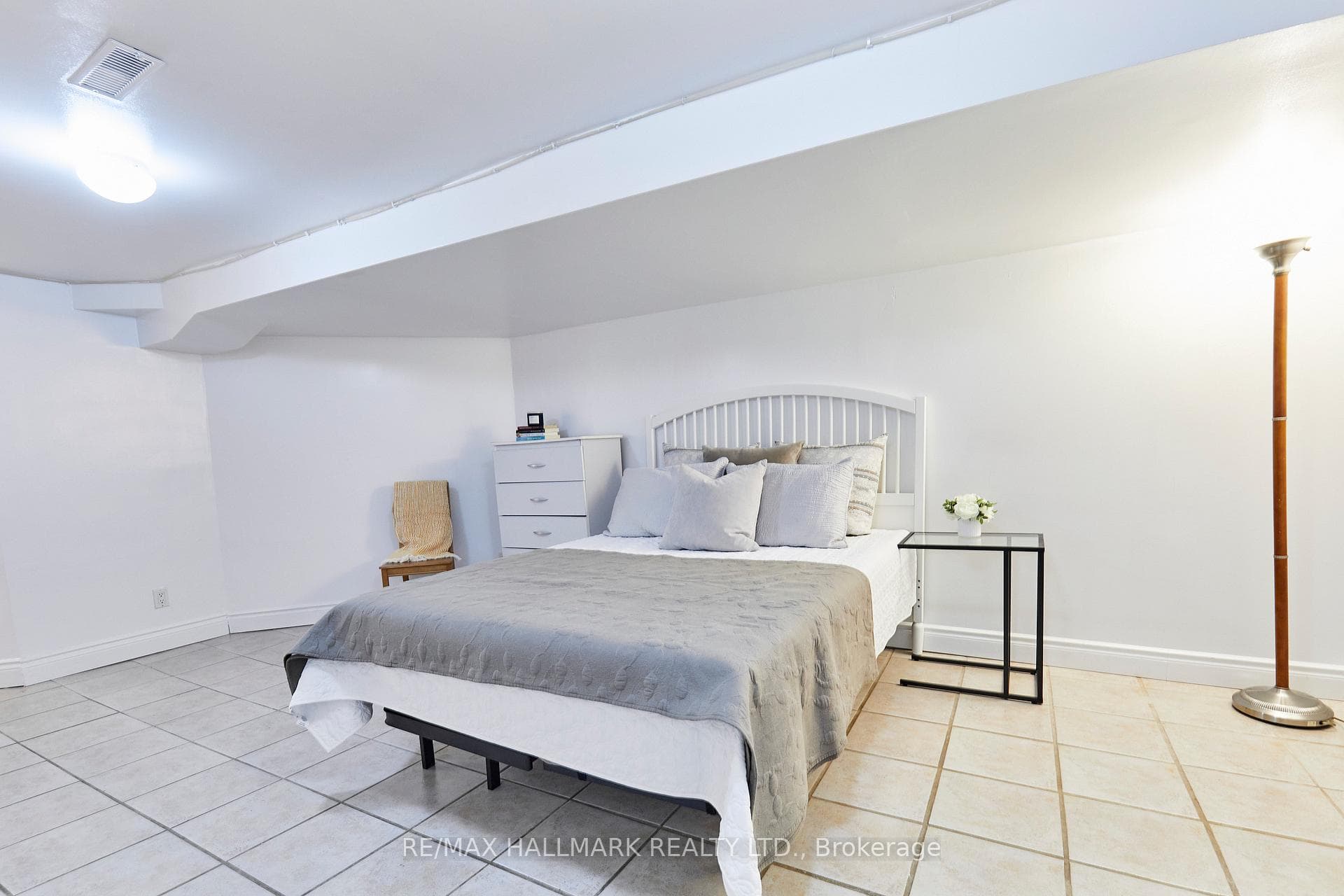 95 Wolseley Street photo 31
