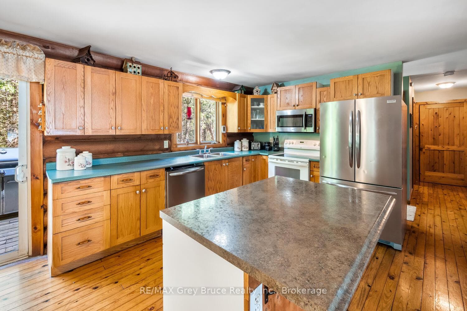 296 Bradley Drive photo 21