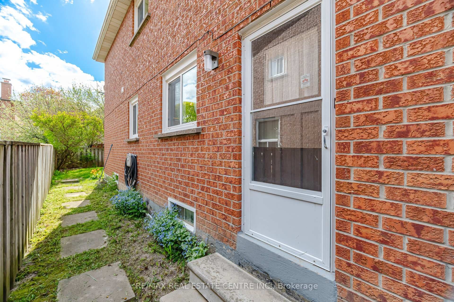 6884 Edenwood Drive photo 43