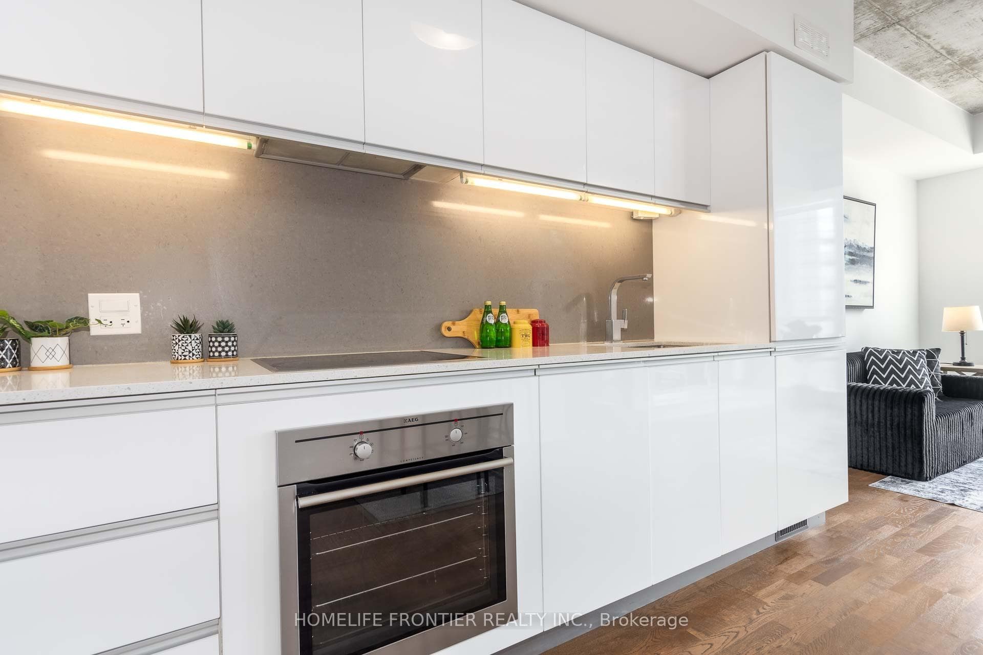 20 Minowan Miikan Lane Unit 717 photo 6
