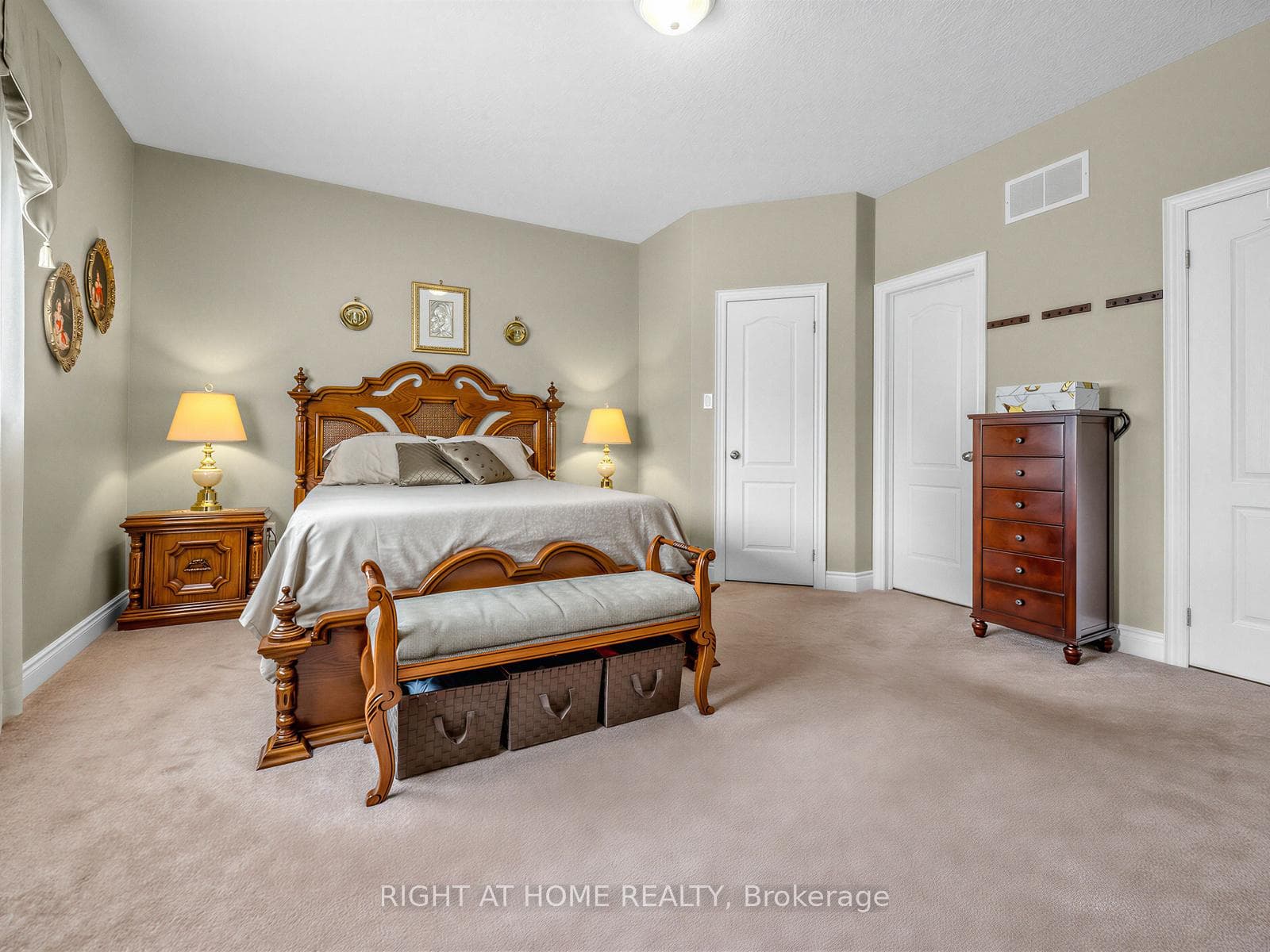 826 Booth Avenue photo 23