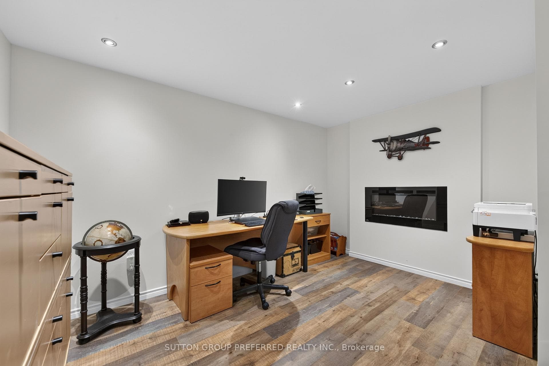 20 Windemere Place Unit 6 photo 26