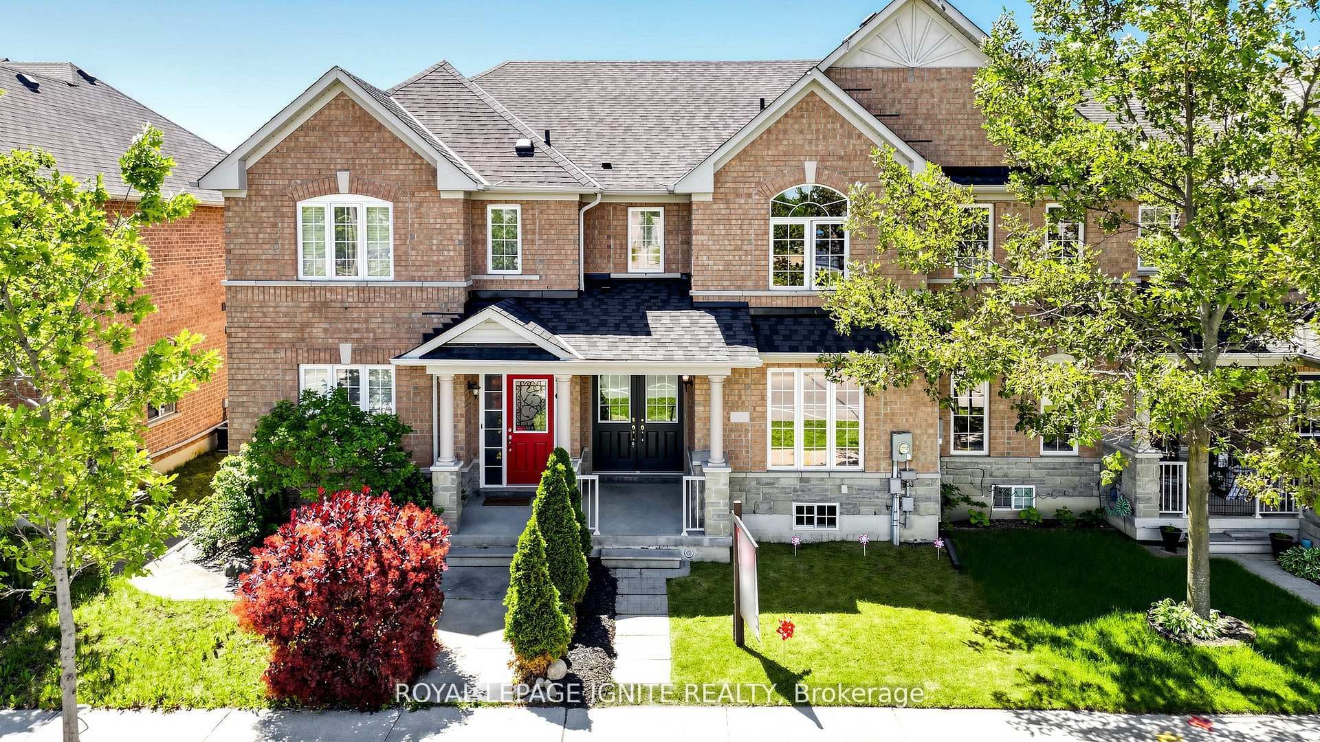 550 Hoover Park Drive photo 2