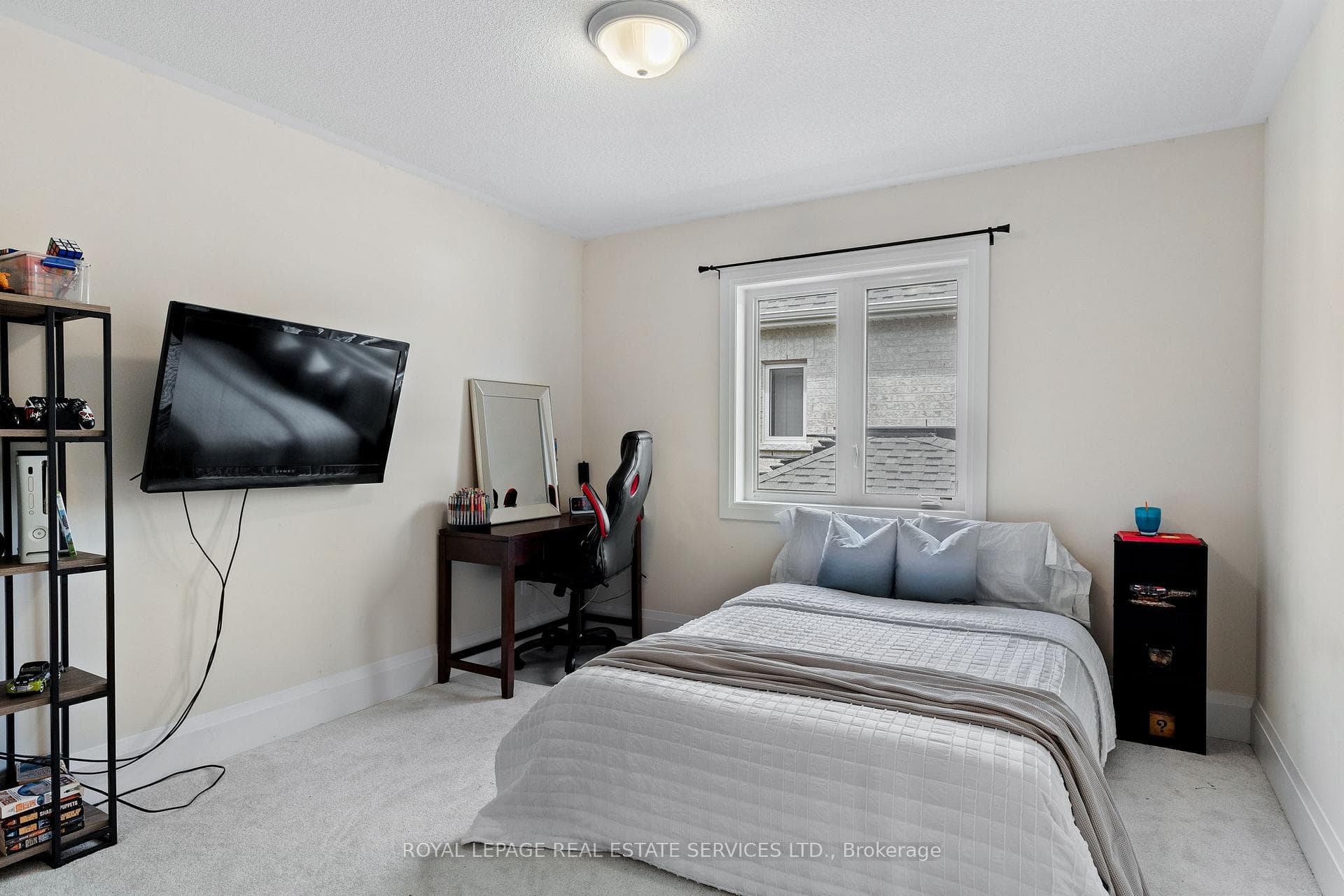 28 Thompson Way photo 29