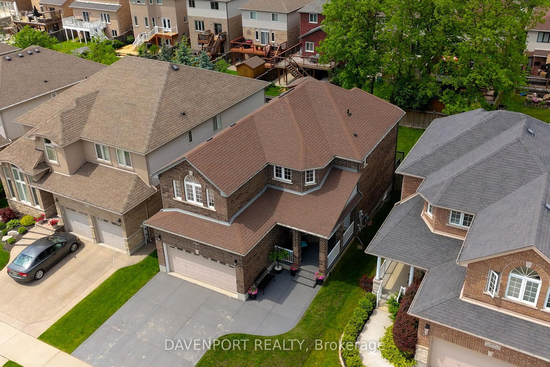 93 Fitzgerald Drive photo 2