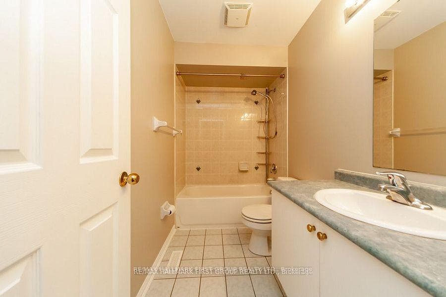 17 Robideau Place photo 34