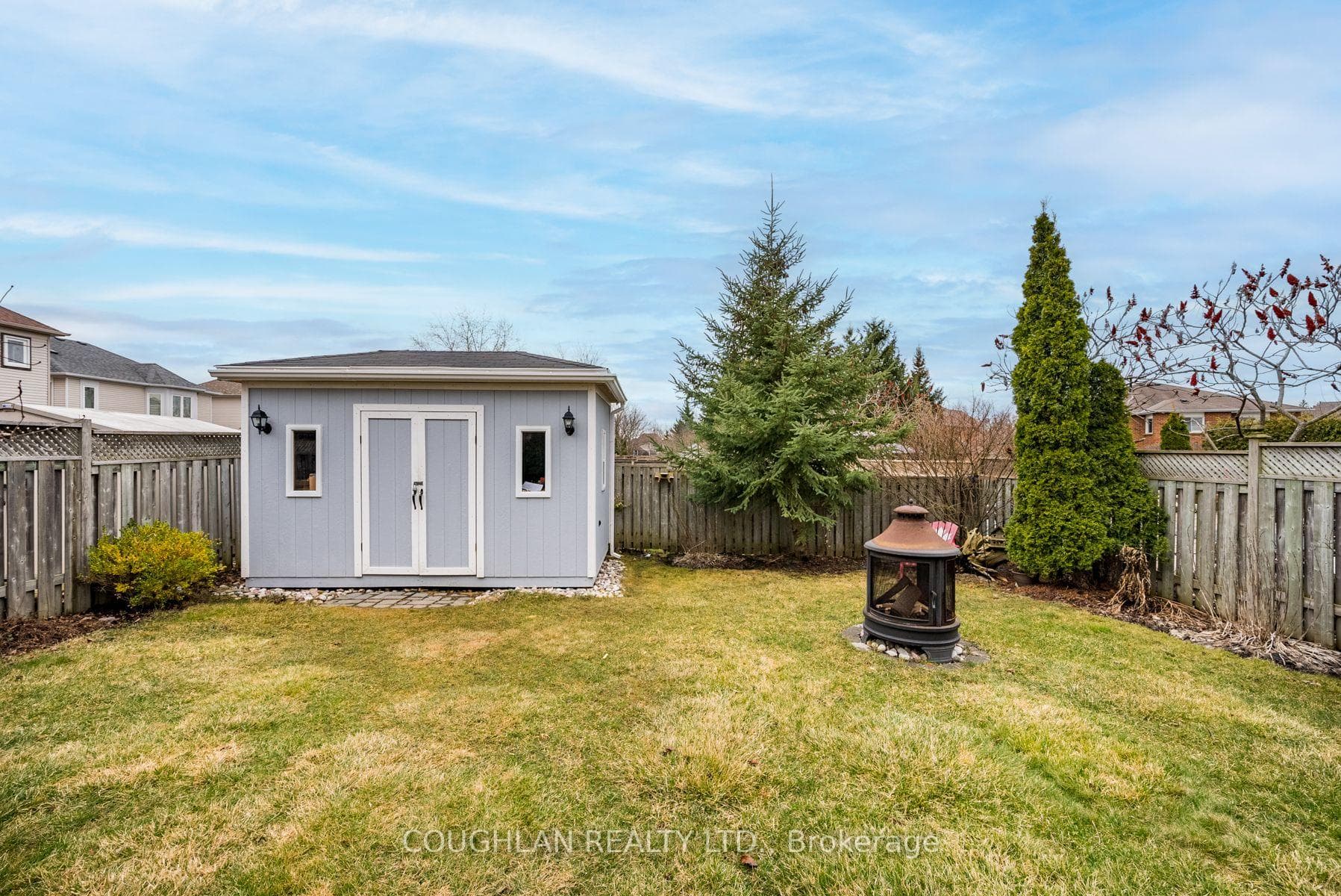 82 Bedell Crescent photo 40