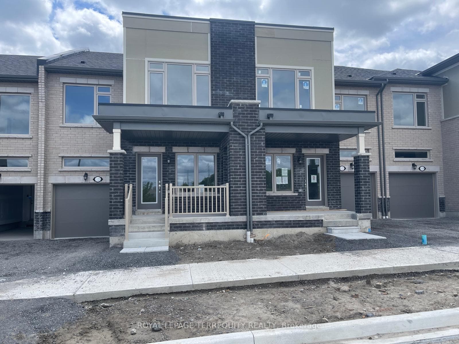 1121 Marathon Avenue photo 1