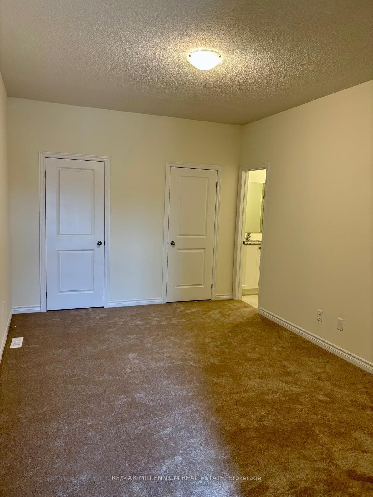 39 Griffith Street photo 25