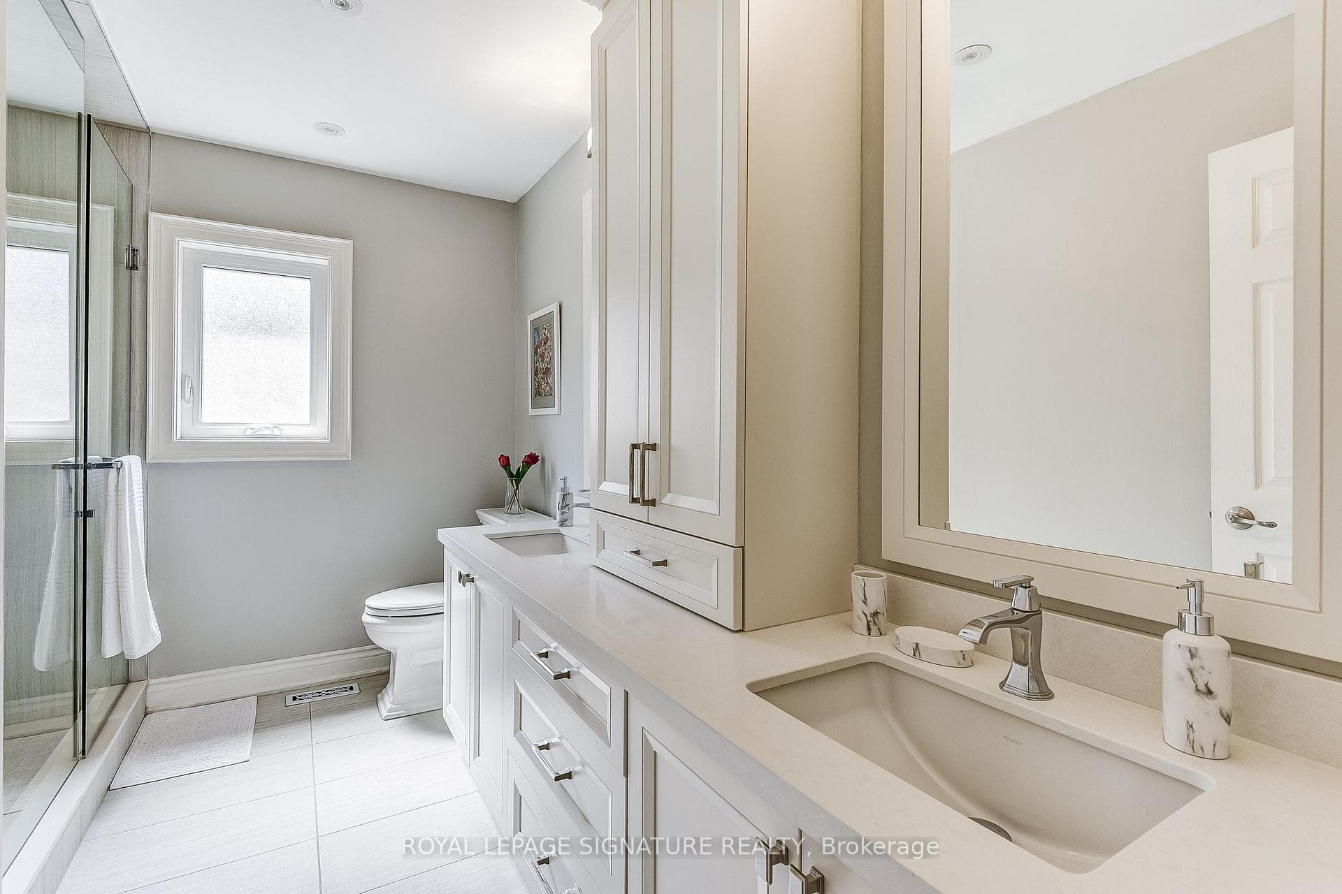 Second Flr 4 pc Bathroom