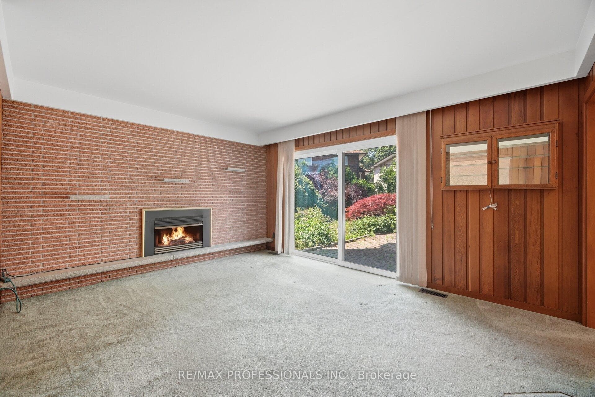30 Grasspoint Crescent photo 16