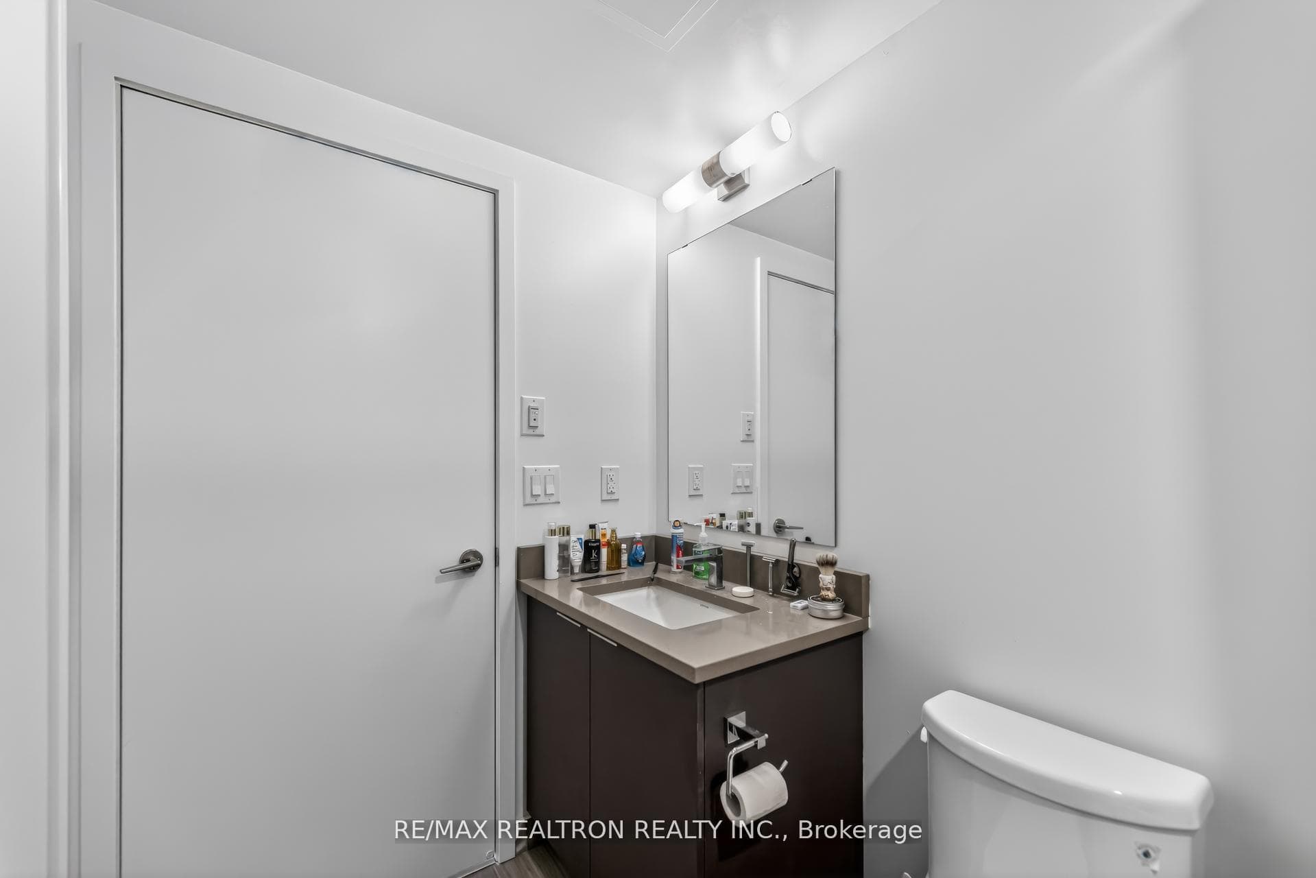2033 Kennedy Road Unit 2008 photo 23