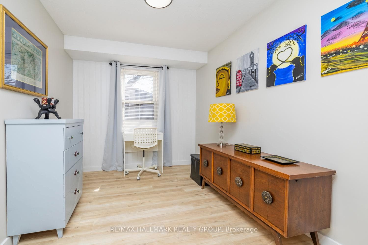 1729 Lamoureux Drive Unit C photo 24