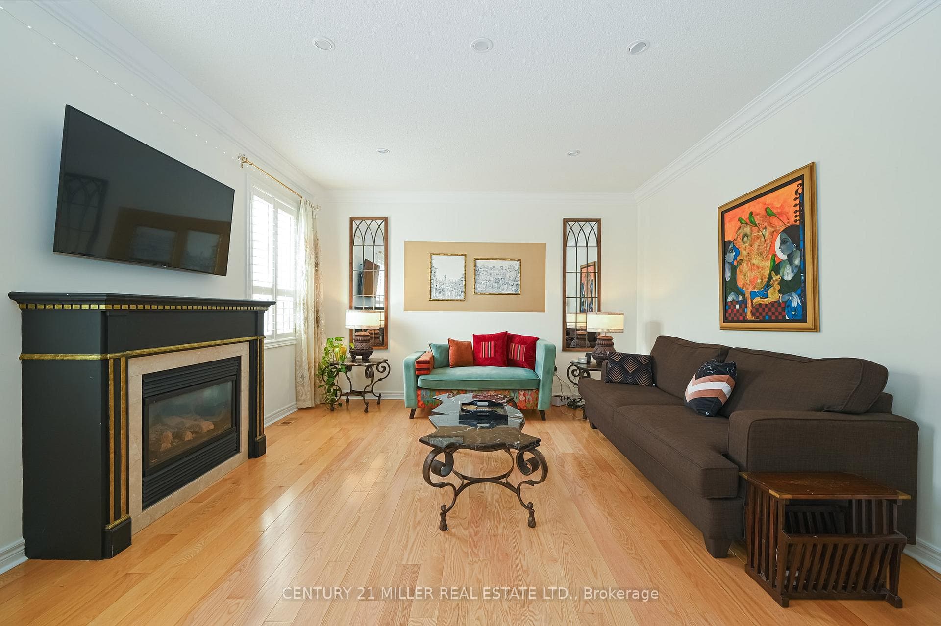 2434 Millrun Drive photo 10