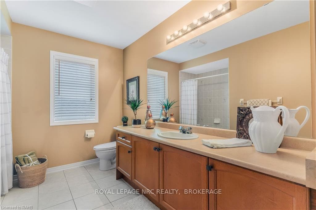 178 DOON MILLS Drive photo 25