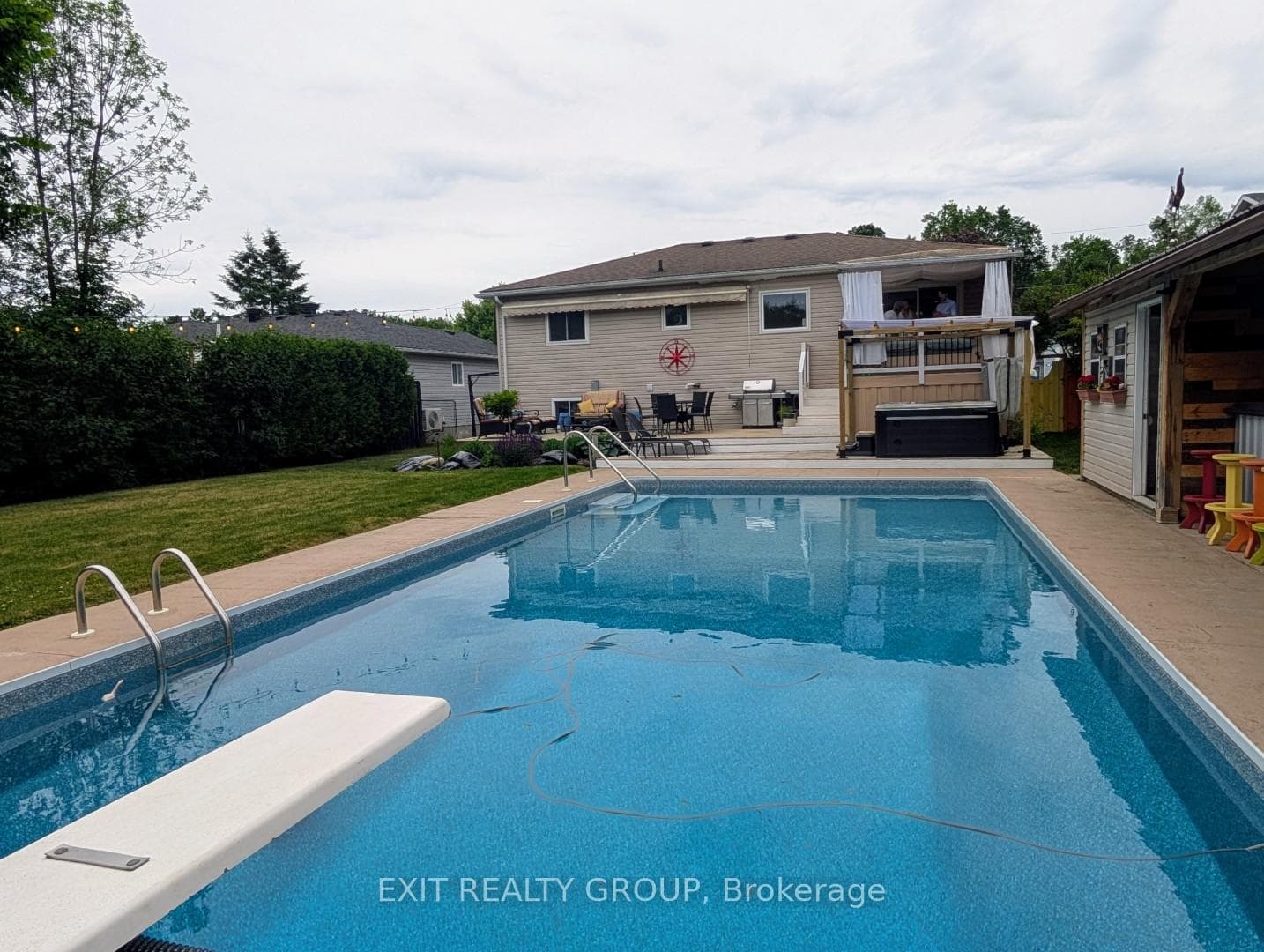 76 John Dillingno Street photo 32
