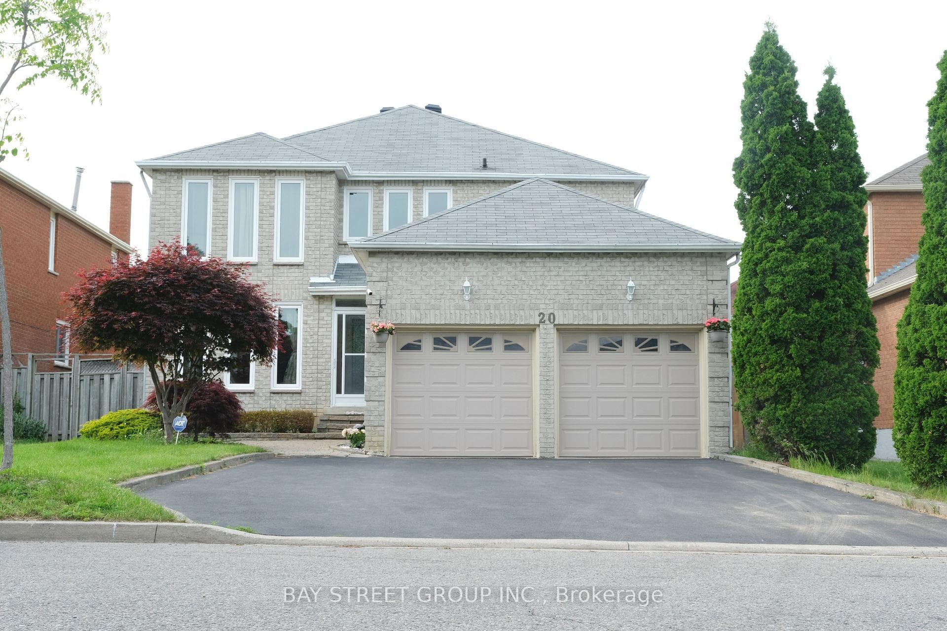 20 Taplane Drive photo 1