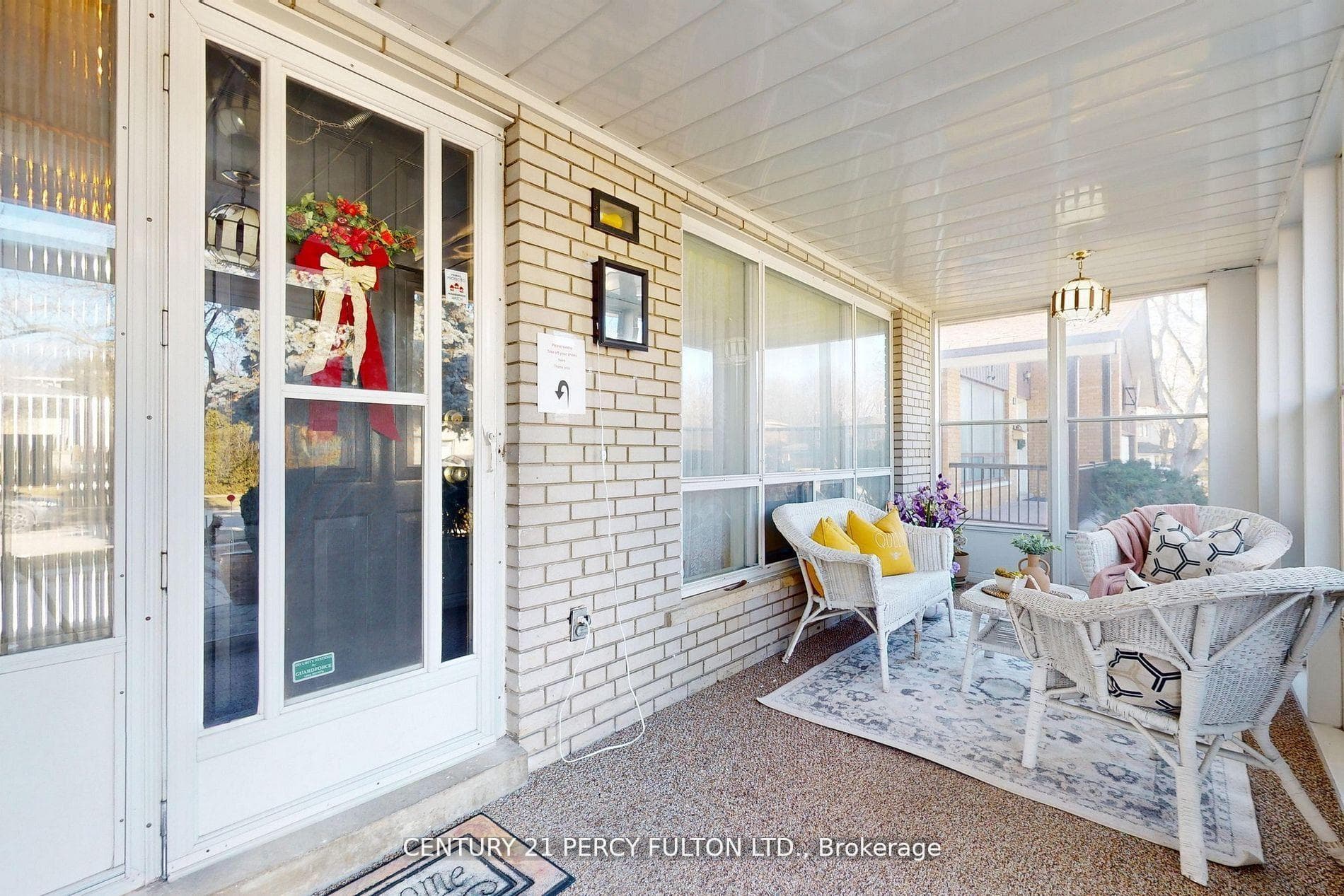 14 Weatherstone Crescent photo 2