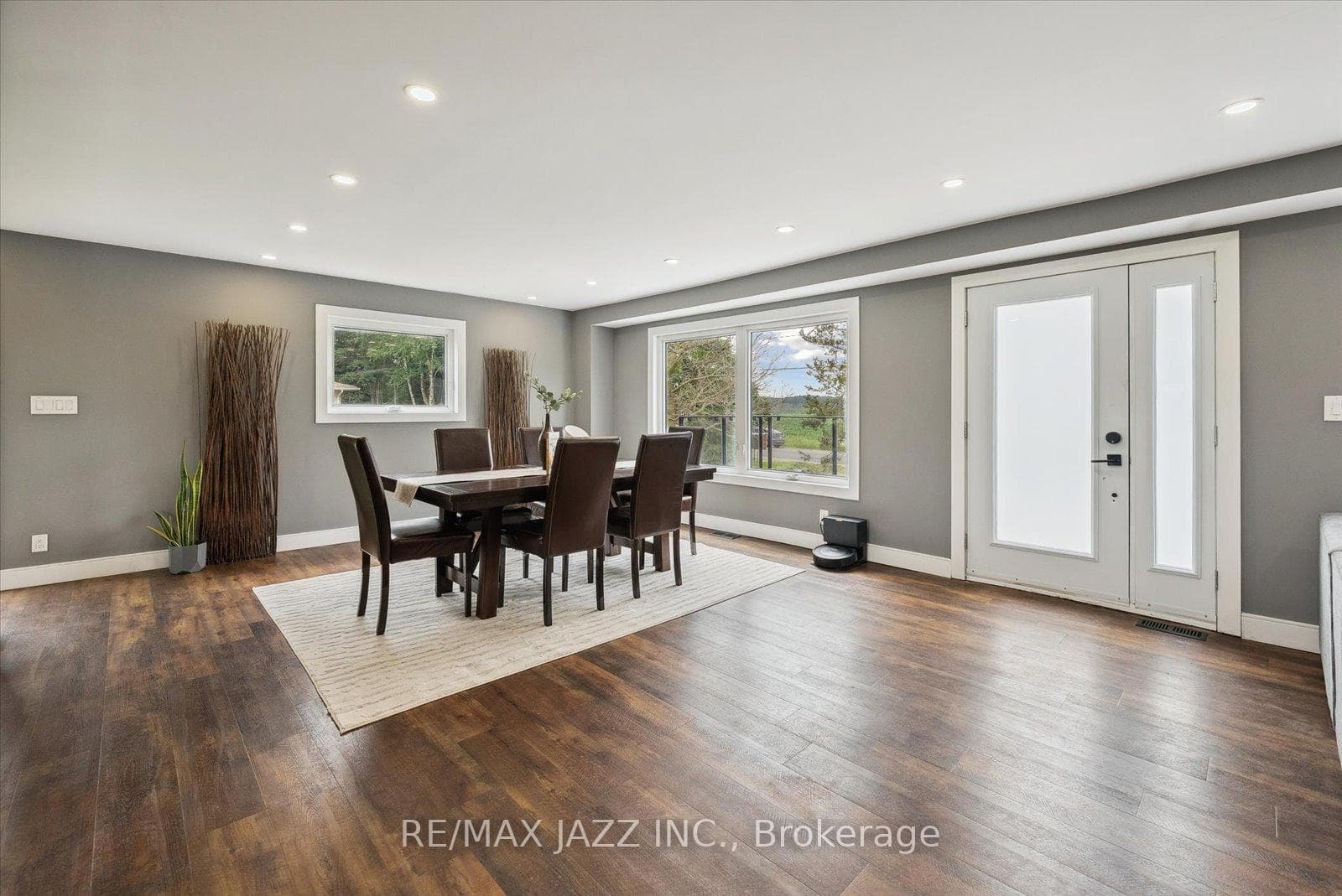 11561 Russell Road photo 6