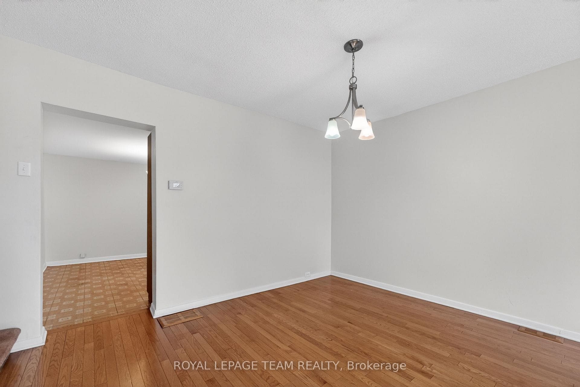 274 Breezehill Avenue photo 11