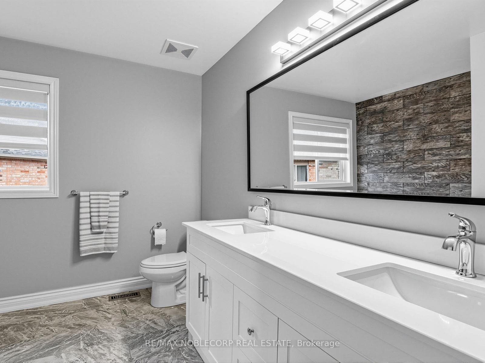 479 Greig Circle photo 21
