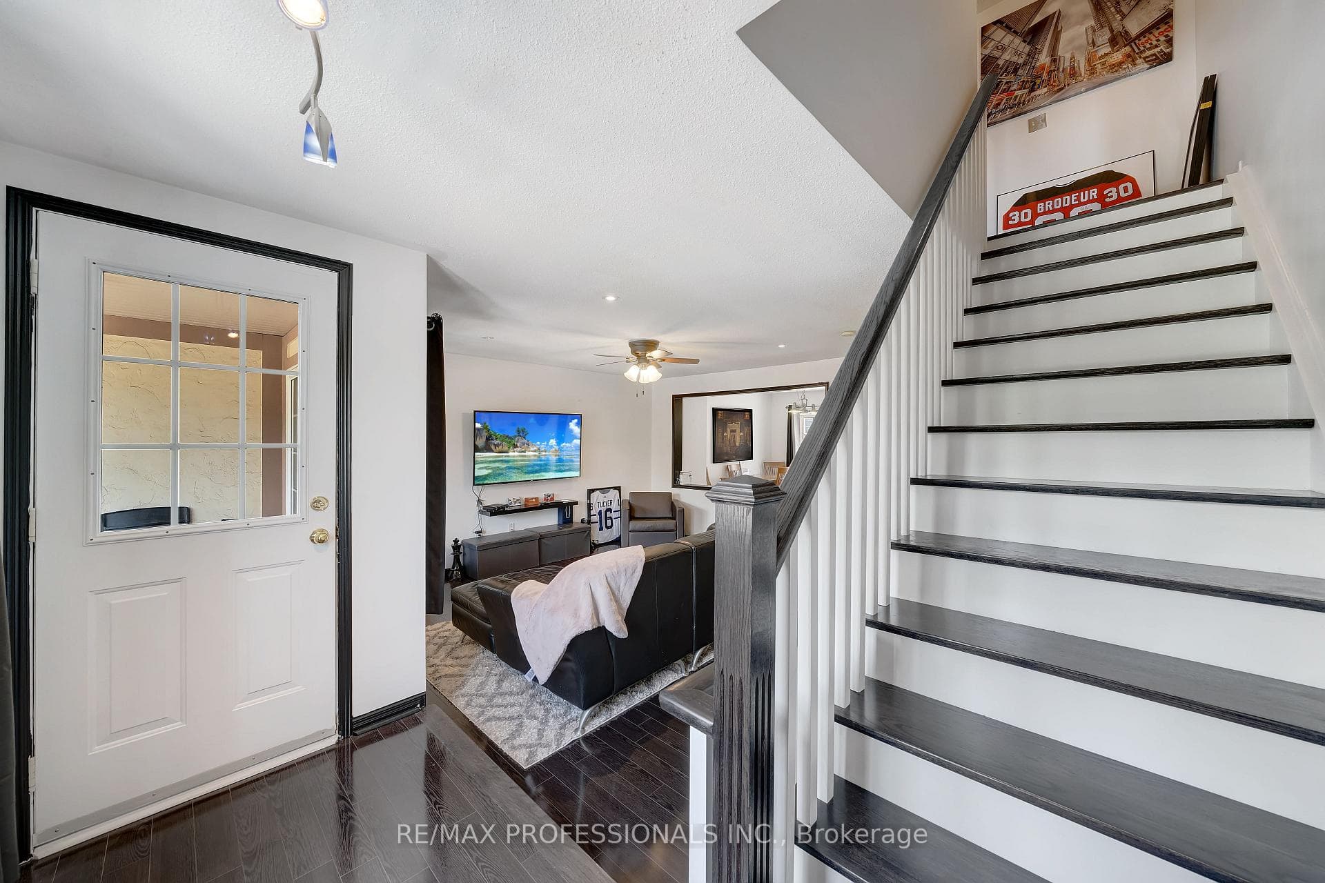2340 Parkhaven Boulevard Unit 6 photo 4