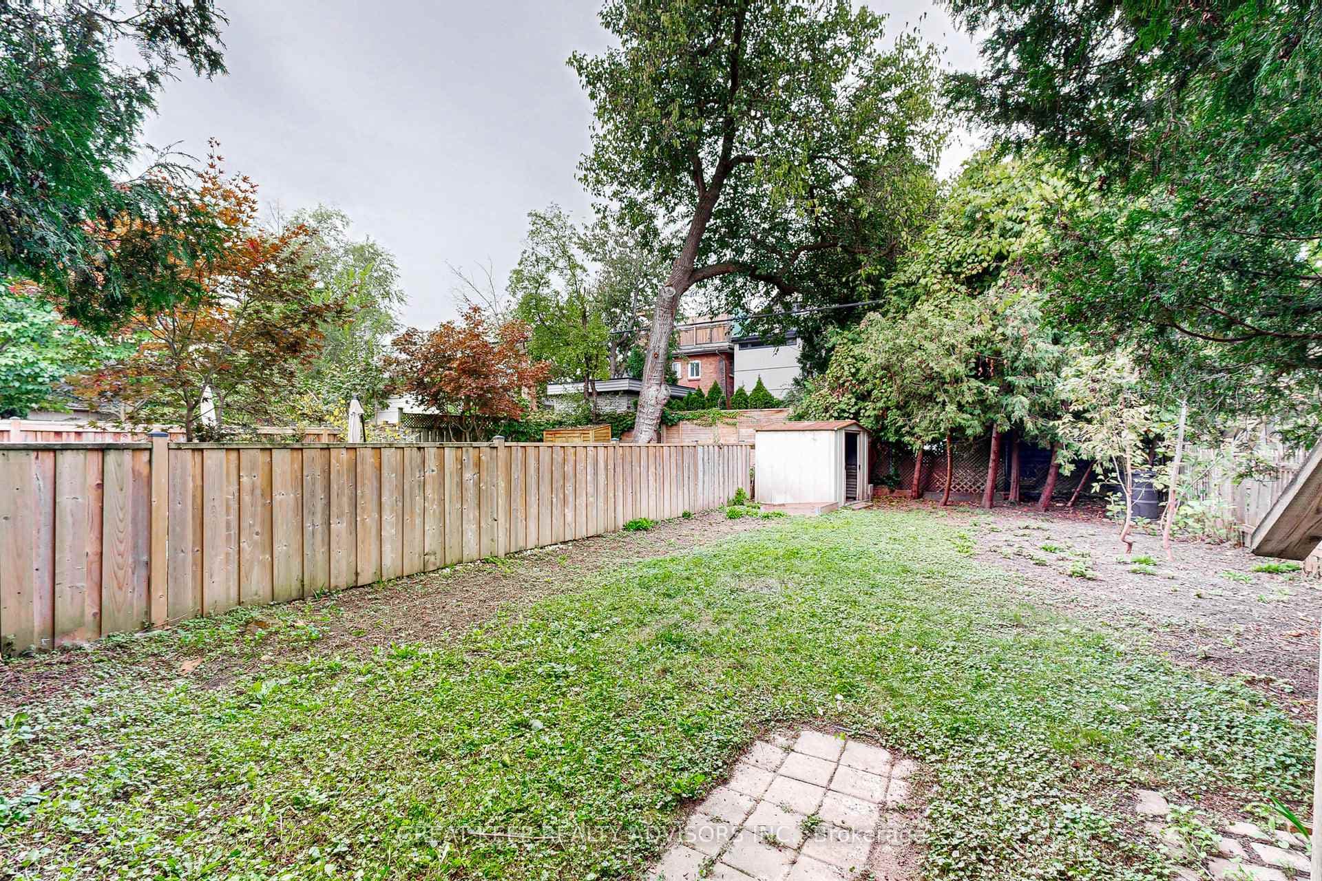 18 Belsize Drive photo 33