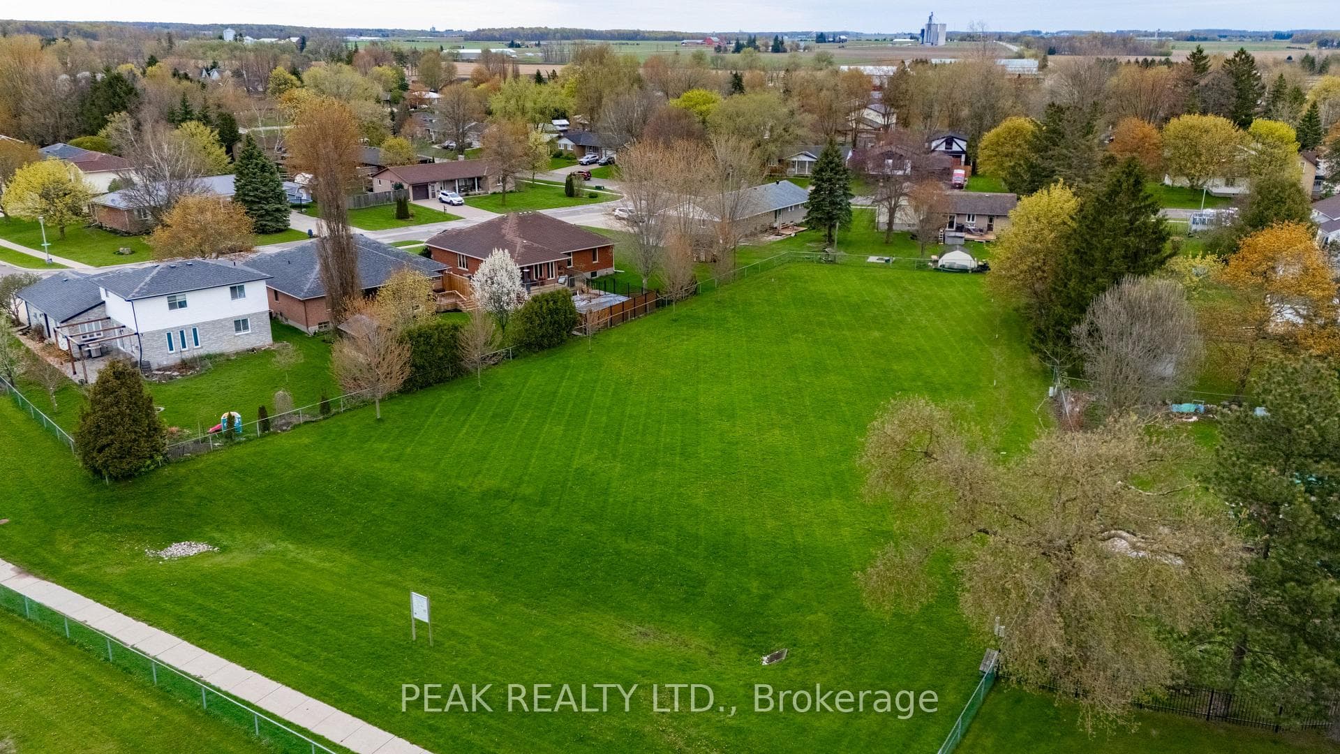 250 Westwood Avenue photo 48