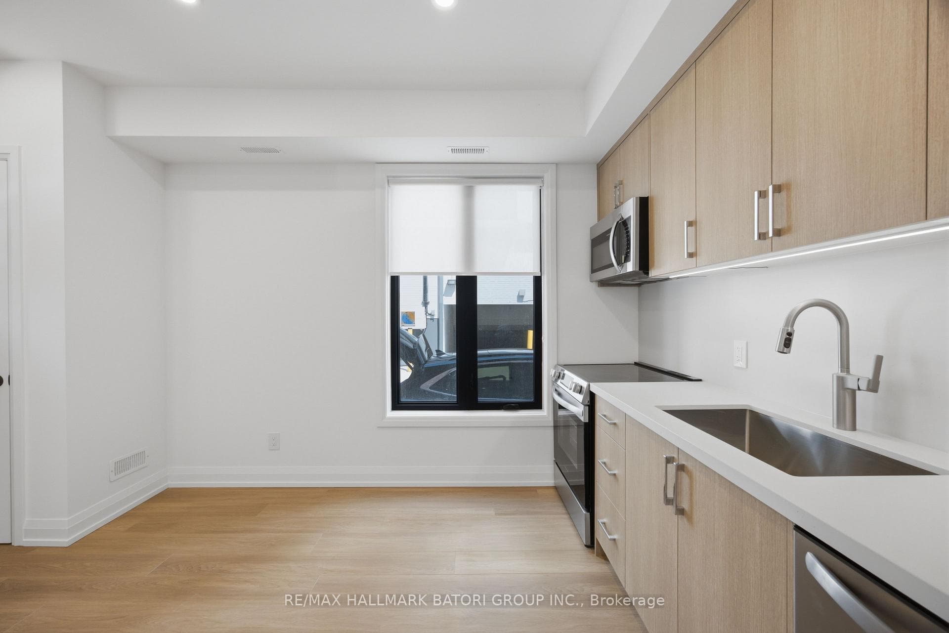 56 Camberwell Road Unit 4 photo 10