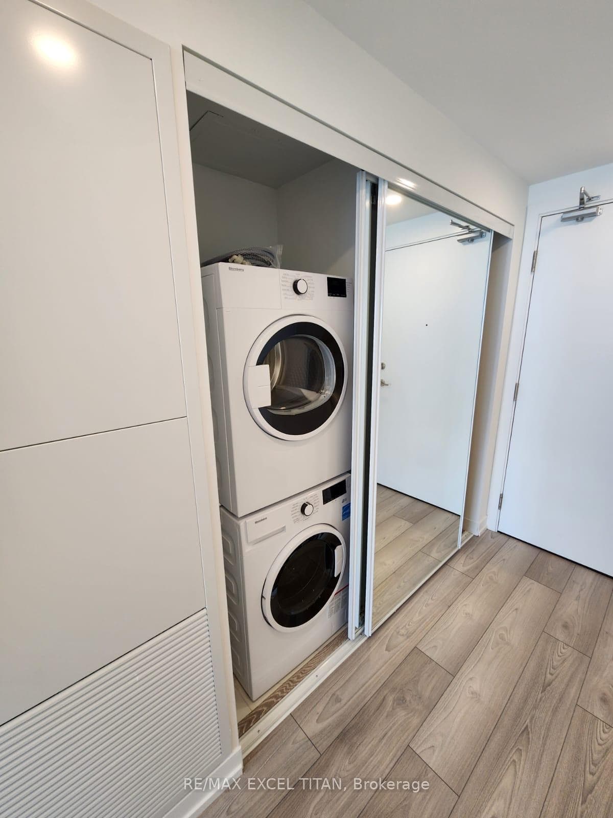 82 Dalhousie Street Unit 3609 photo 11