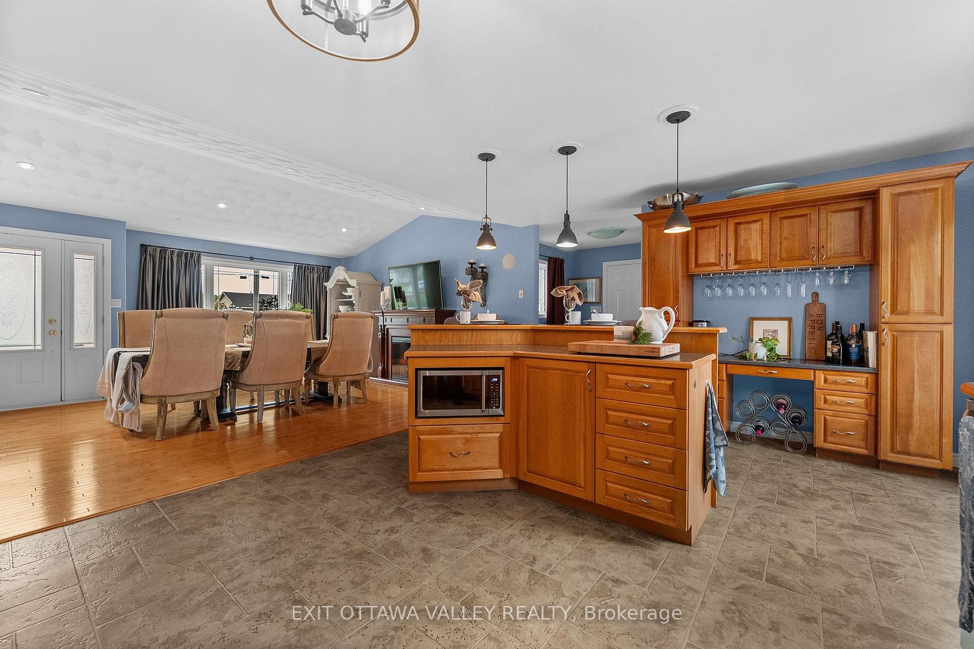 62 Meadowview Drive photo 9