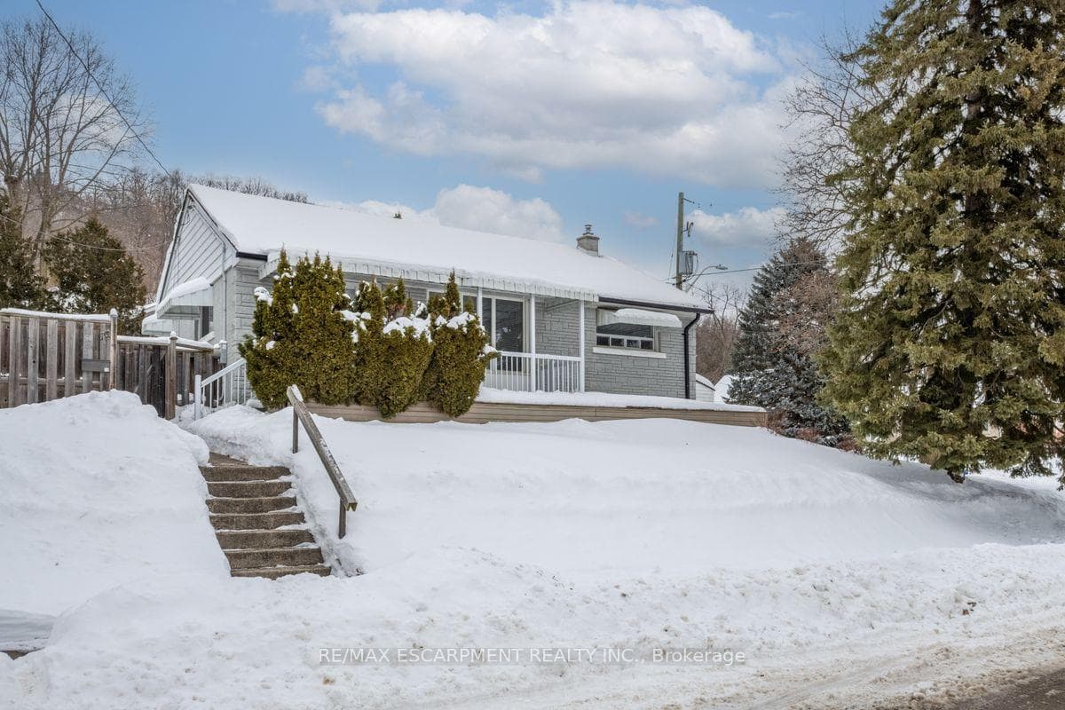 18 Marion Crescent photo 1