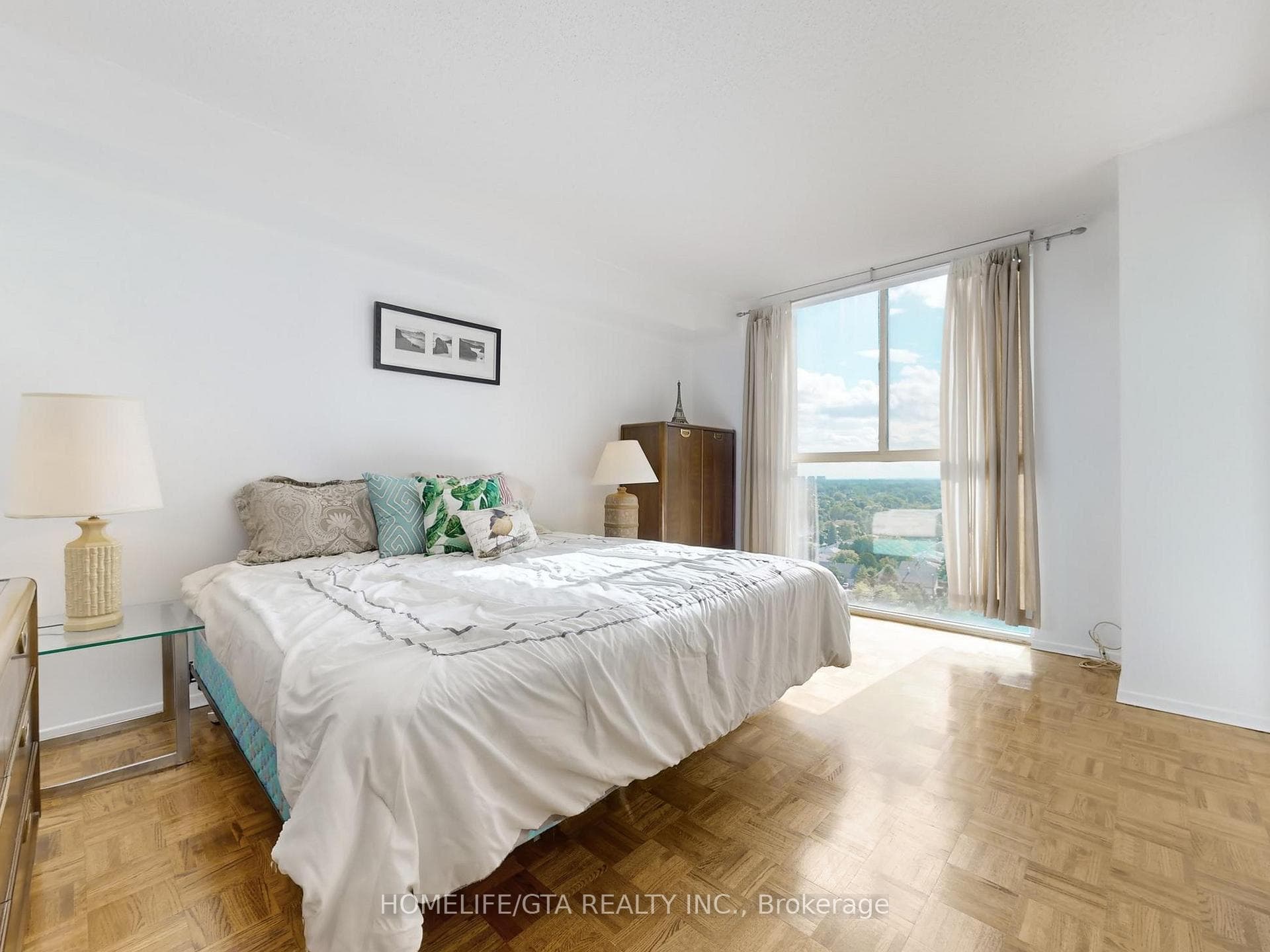 5460 Yonge Street Unit #1402 photo 12