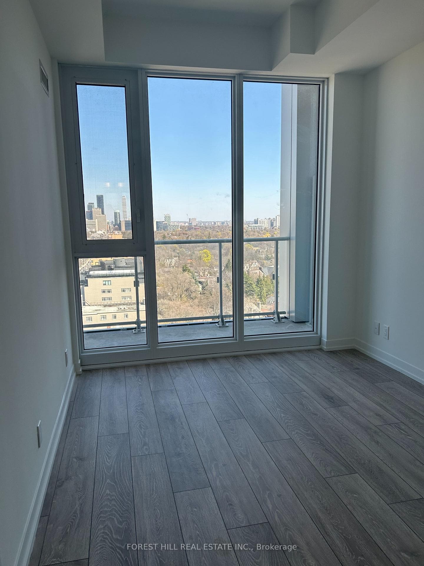 2020 Bathurst Street Unit PH17 photo 7