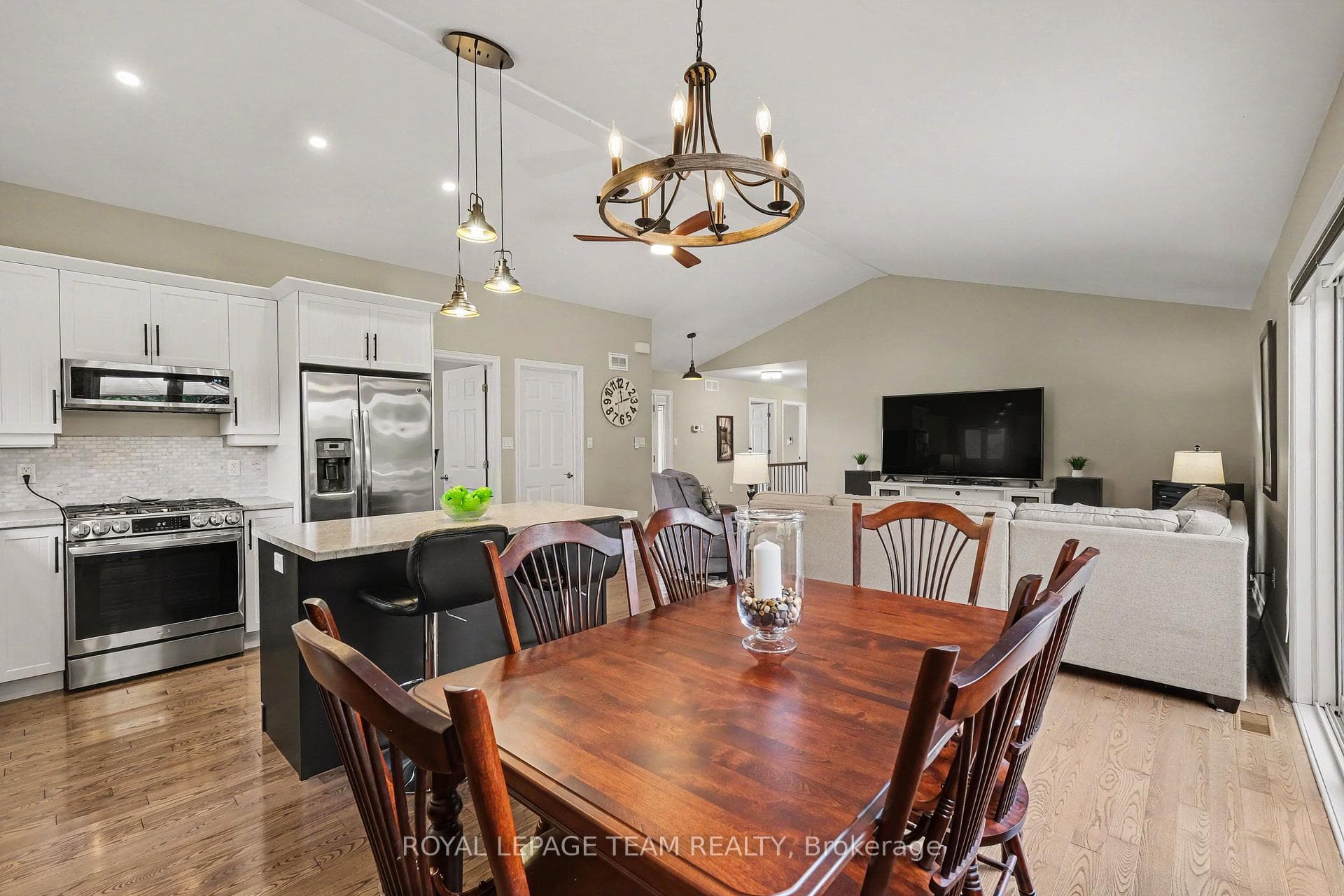 265 Starlight Place photo 19