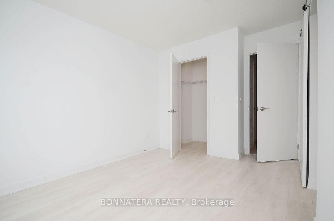 1121 Cooke Boulevard Unit 67 photo 4