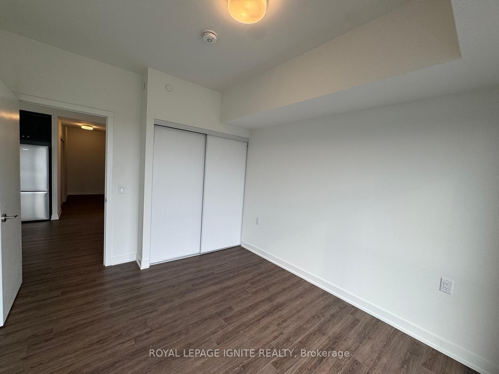 51 Clarington Boulevard Unit 818 photo 11