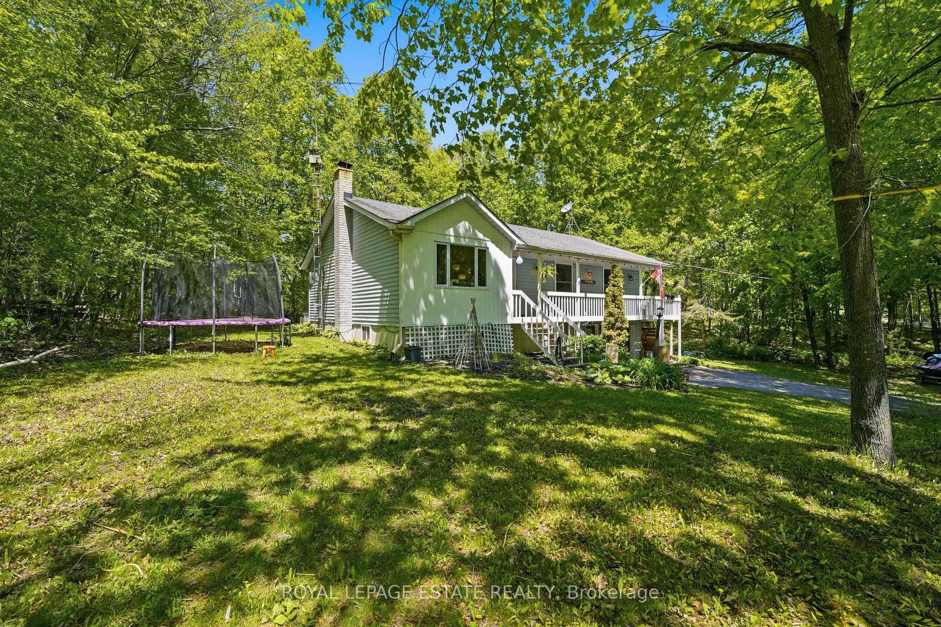 1777 Lazier Road photo 3