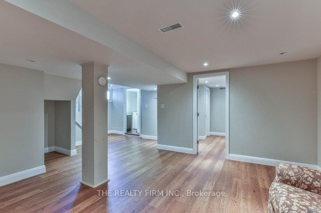 13 Second Avenue photo 26