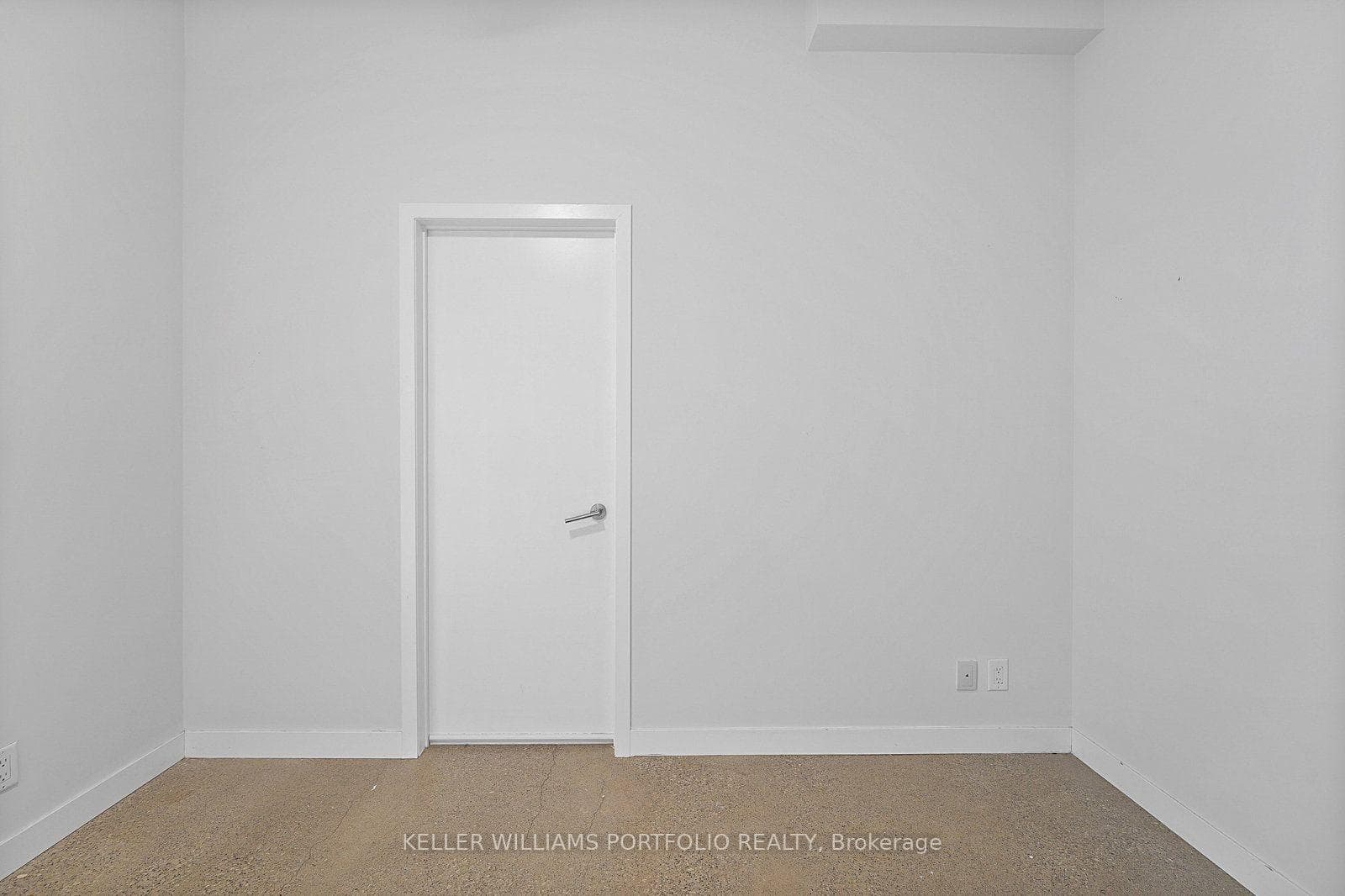 569 King Street Unit 407 photo 17