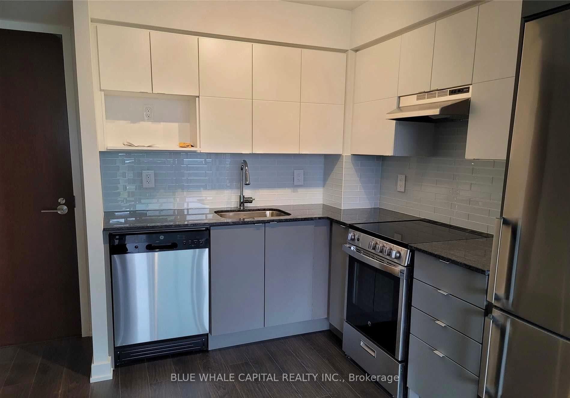 120 Varna Drive Unit 418 photo 3