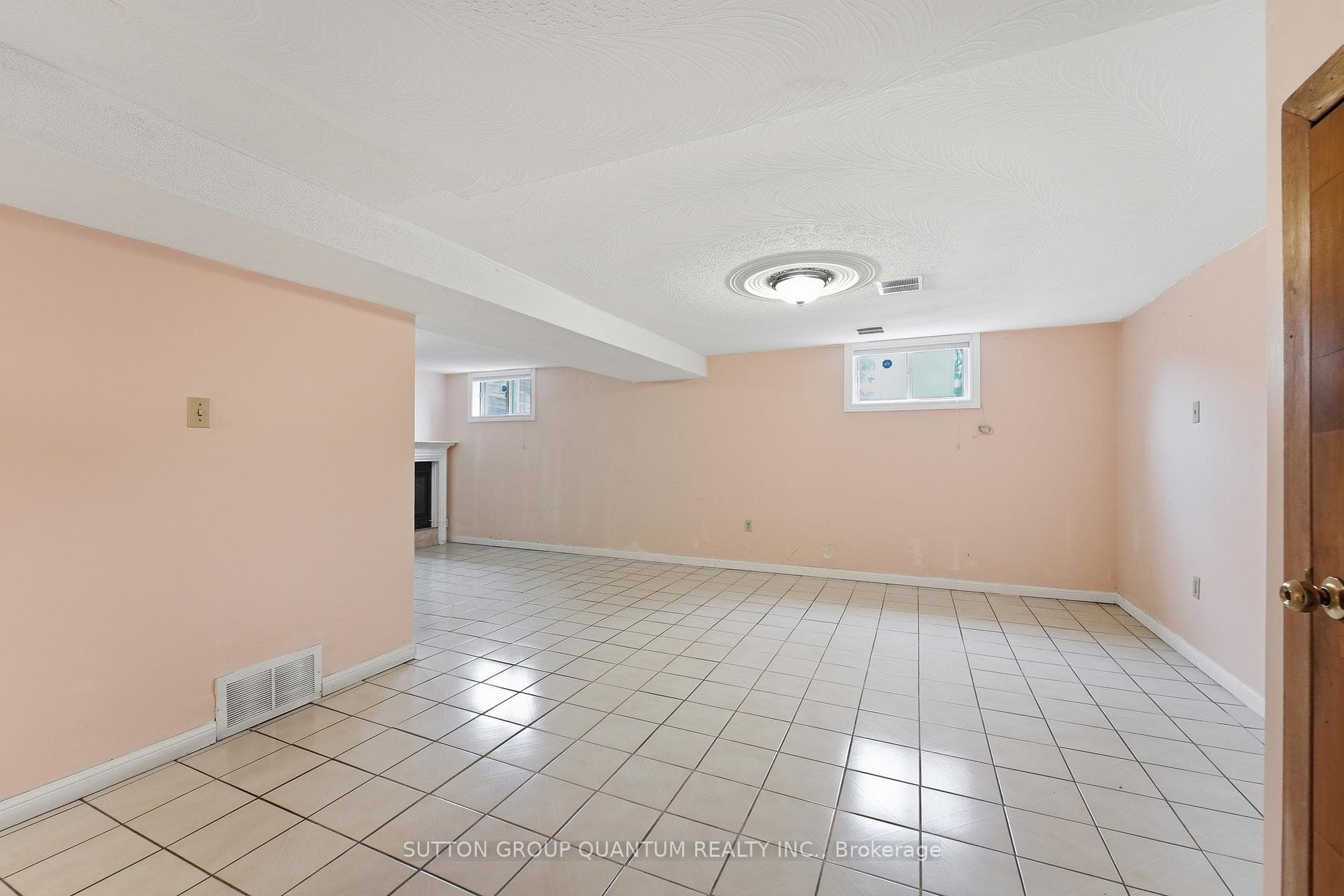 61 Forest Avenue photo 20